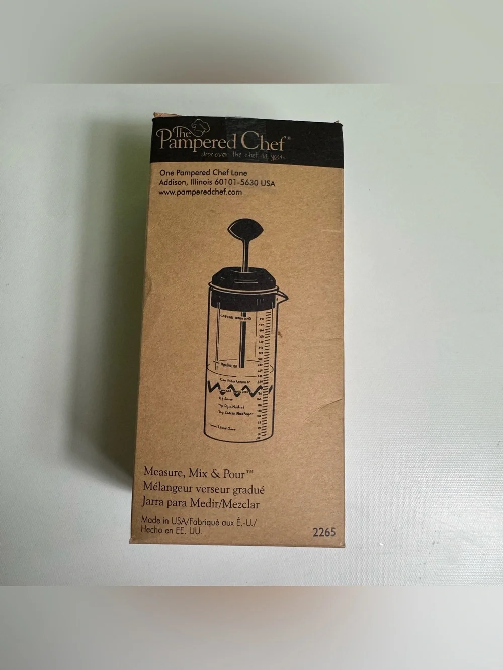 Pampered Chef Measure, Mix & Pour salad dressing mixer - Picture 6 of 6